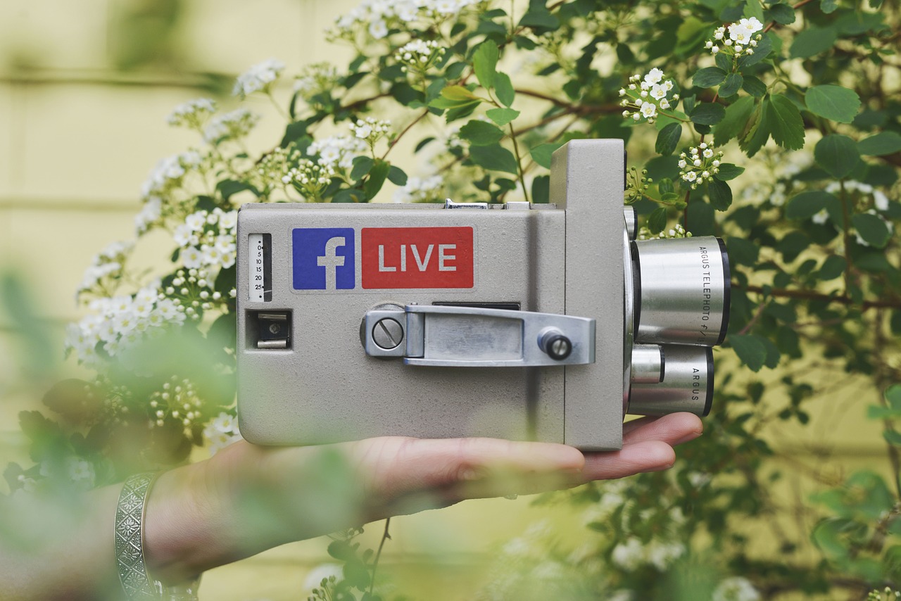 How To Use Facebook Live To Connect With Your Audience